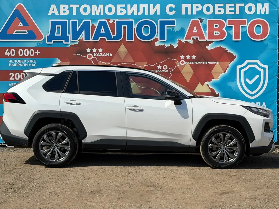 Toyota RAV4 2025 — миниатюра 2