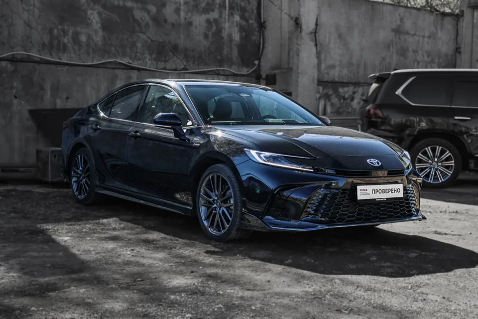Toyota Camry 2024 — миниатюра 3