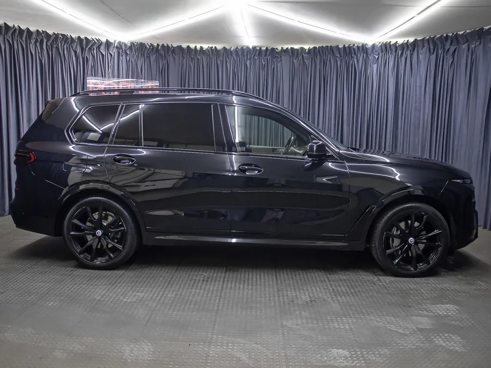 BMW X7 2023 — миниатюра 4