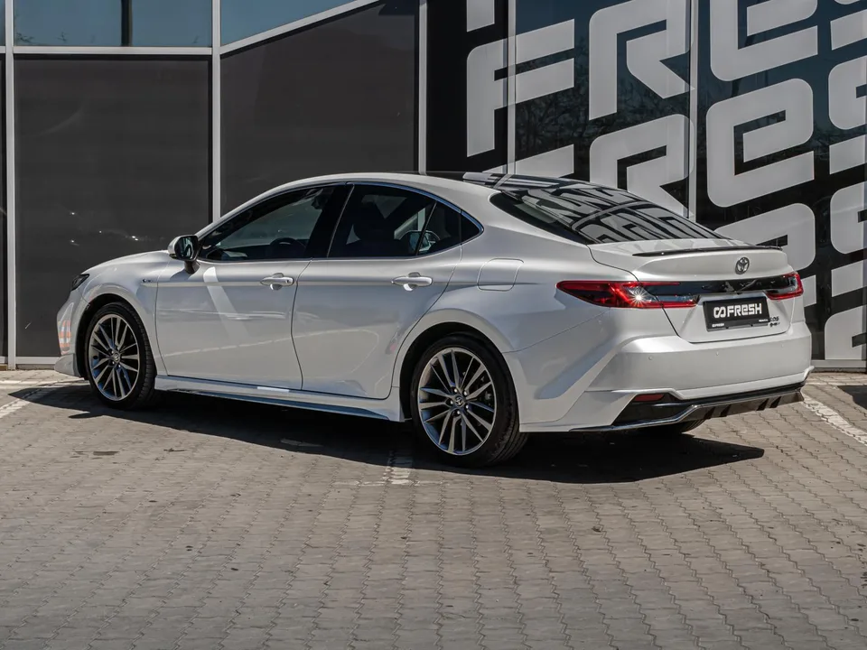 Toyota Camry 2024 — миниатюра 2