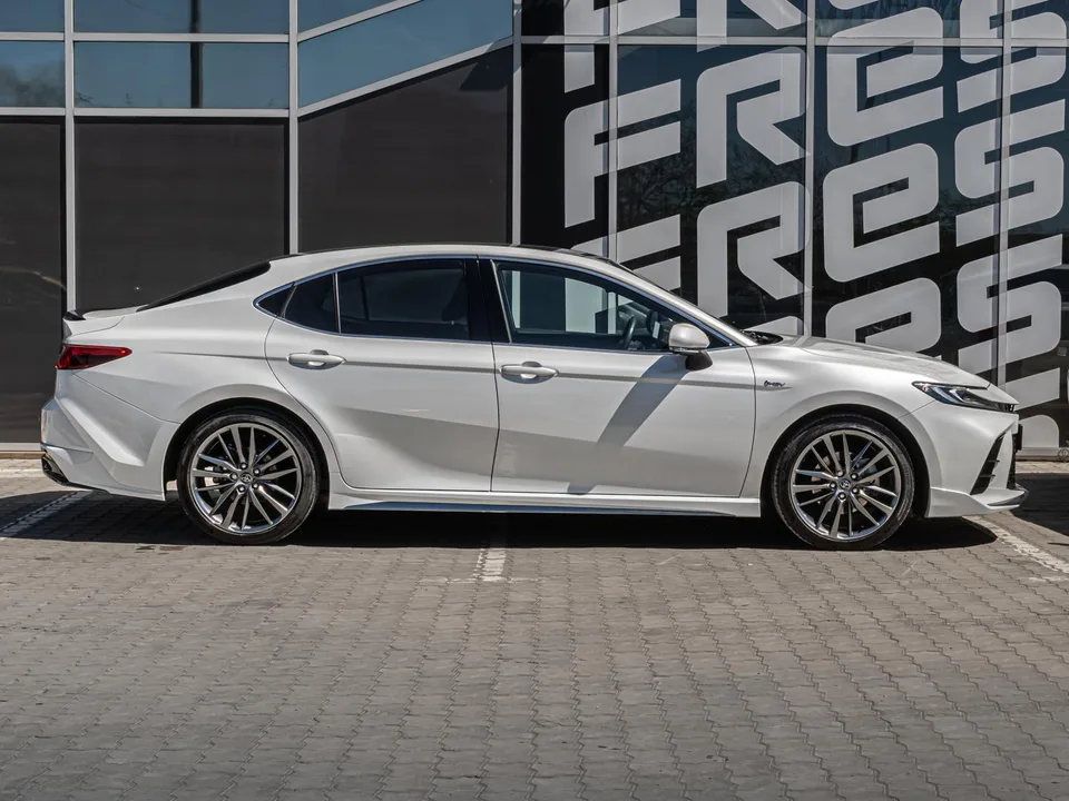 Toyota Camry 2024 — миниатюра 5