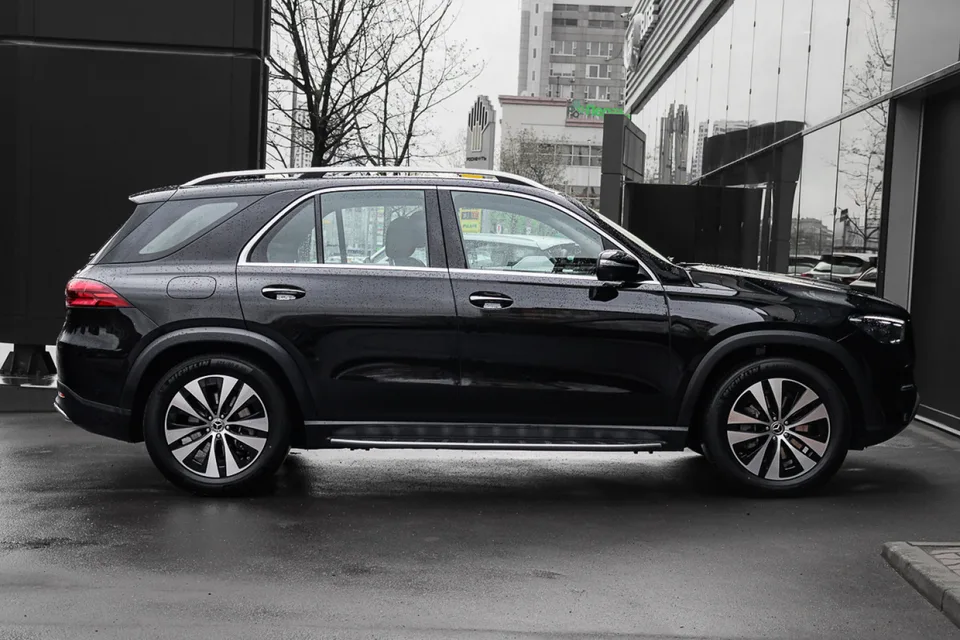 Mercedes-Benz GLE купе 2025 — миниатюра 4
