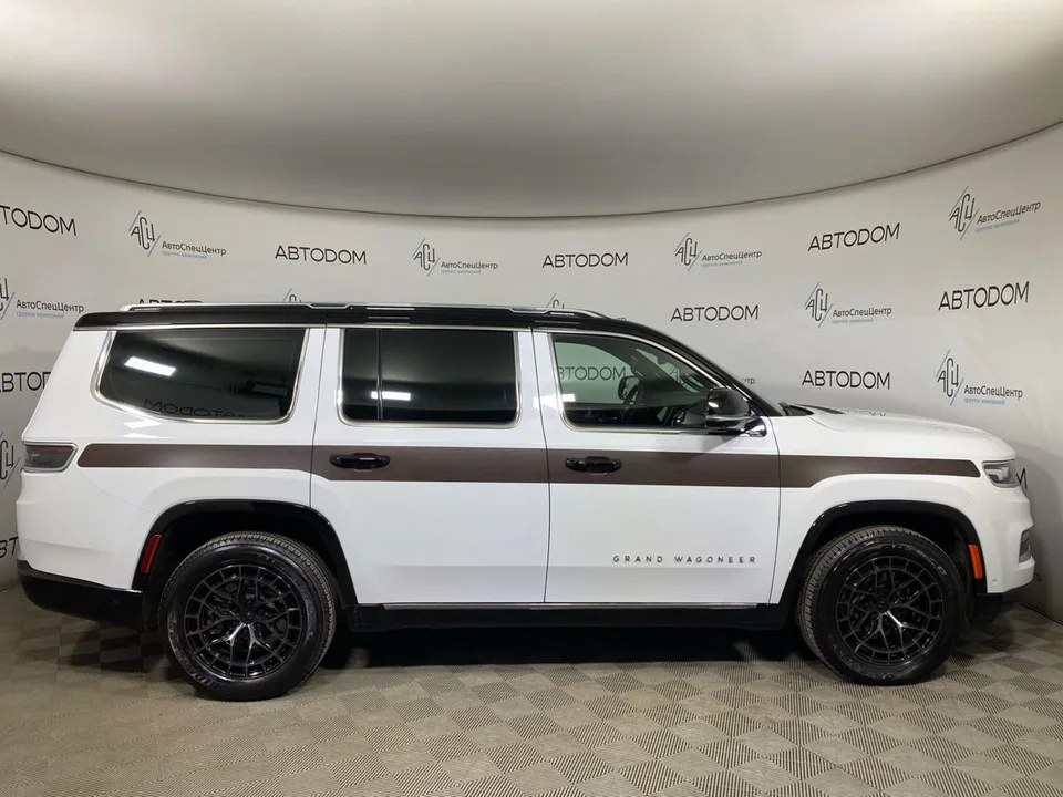 Jeep Wagoneer 2023 — миниатюра 5