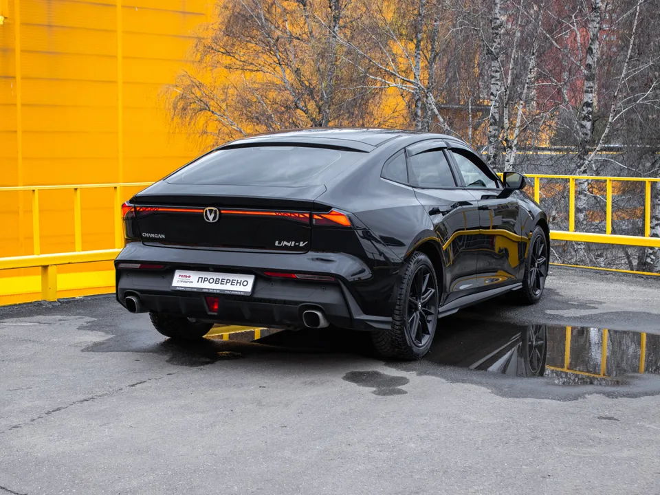 Changan UNI-V 2022 — миниатюра 3