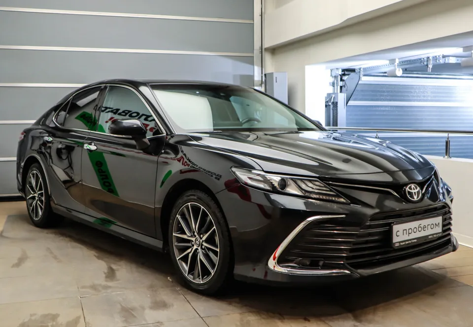 Toyota Camry 2023 — миниатюра 3