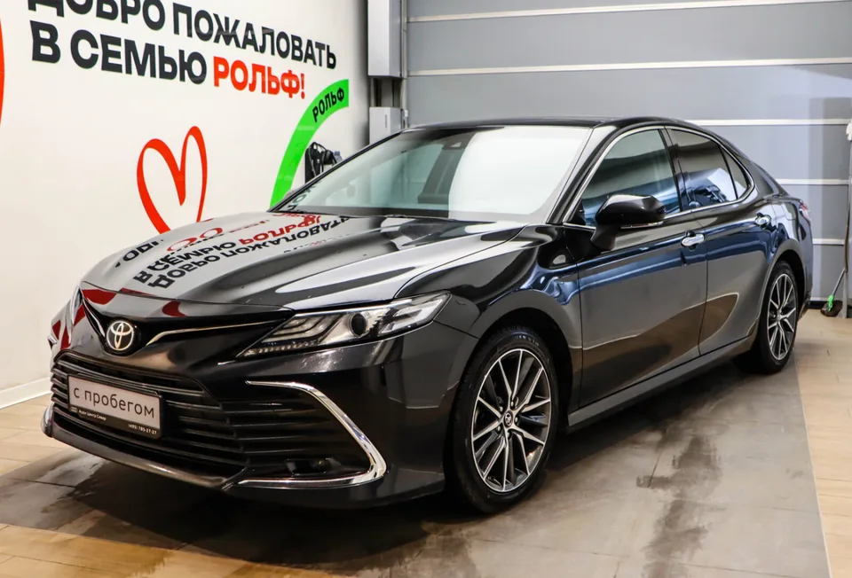Toyota Camry 2023 — фото 1, купить с доставкой в Москву