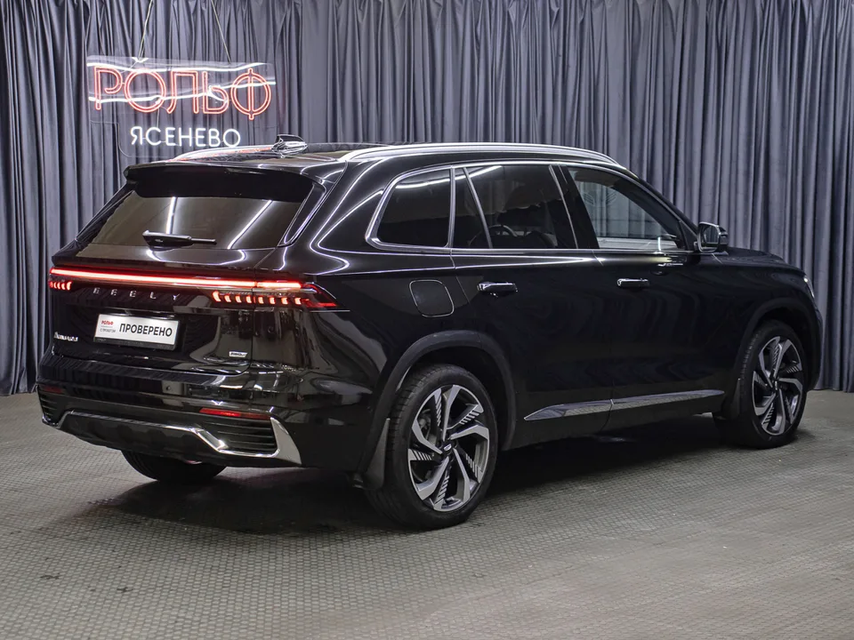 Geely Monjaro 2023 — миниатюра 5