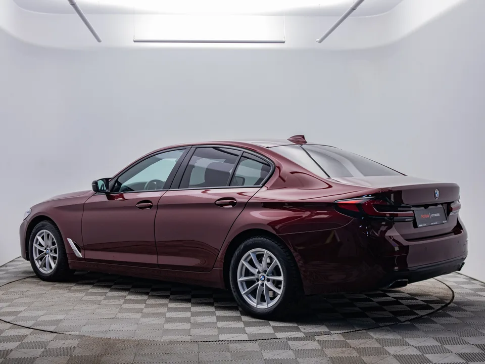 BMW 5 серия 2022 — миниатюра 3