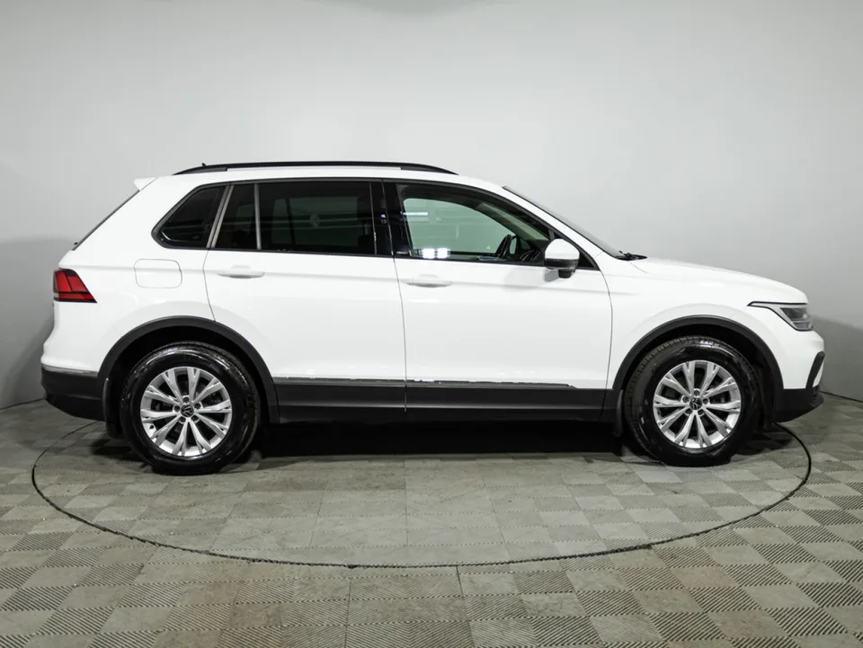 Volkswagen Tiguan 2022 — миниатюра 4