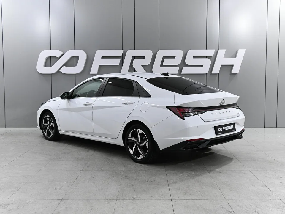 Hyundai Elantra 2022 — миниатюра 2