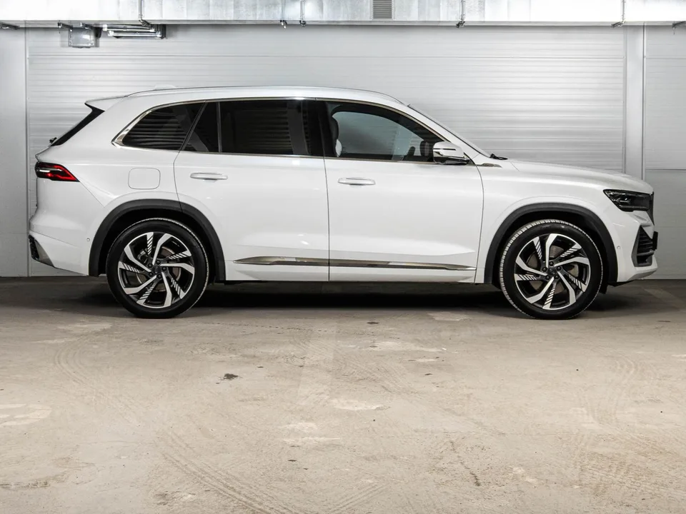 Geely Monjaro 2023 — миниатюра 5