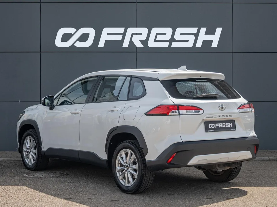 Toyota Corolla Cross 2022 — миниатюра 2