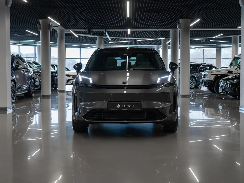 Lynk & Co 08 2023 — миниатюра 3