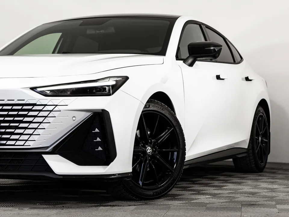 Changan UNI-V 2023 — миниатюра 2
