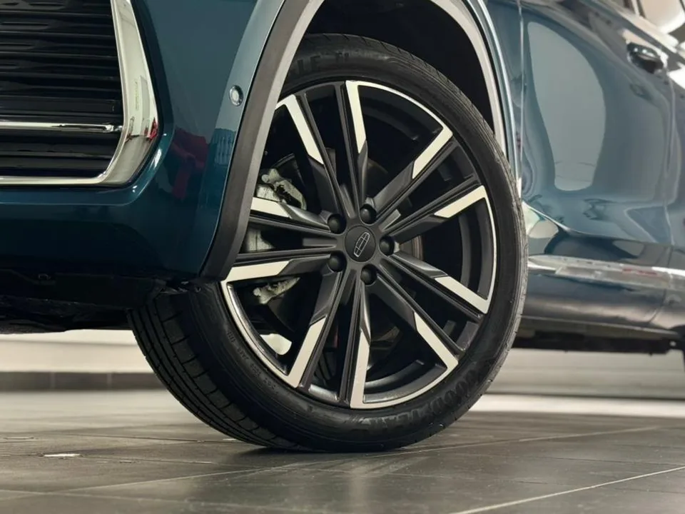 Geely Monjaro 2024 — миниатюра 3