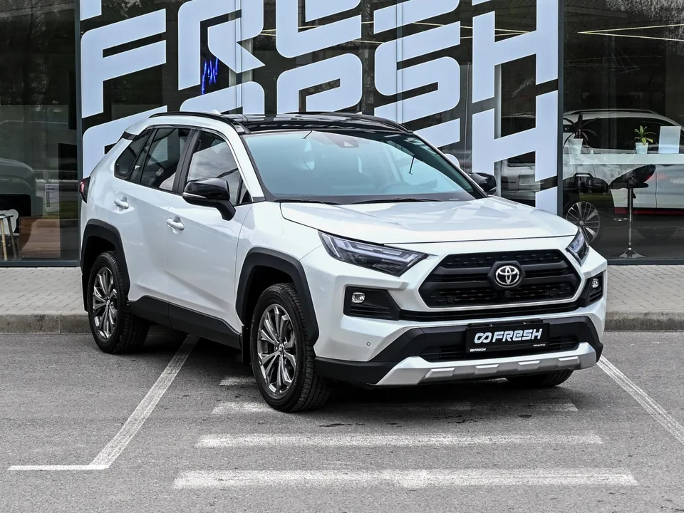 Toyota RAV4 2024 — фото 1, купить с доставкой в Москву