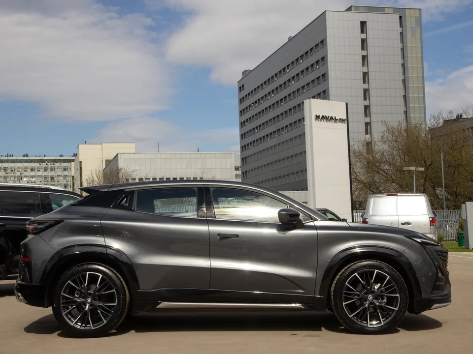 Changan UNI-T 2023 — миниатюра 3