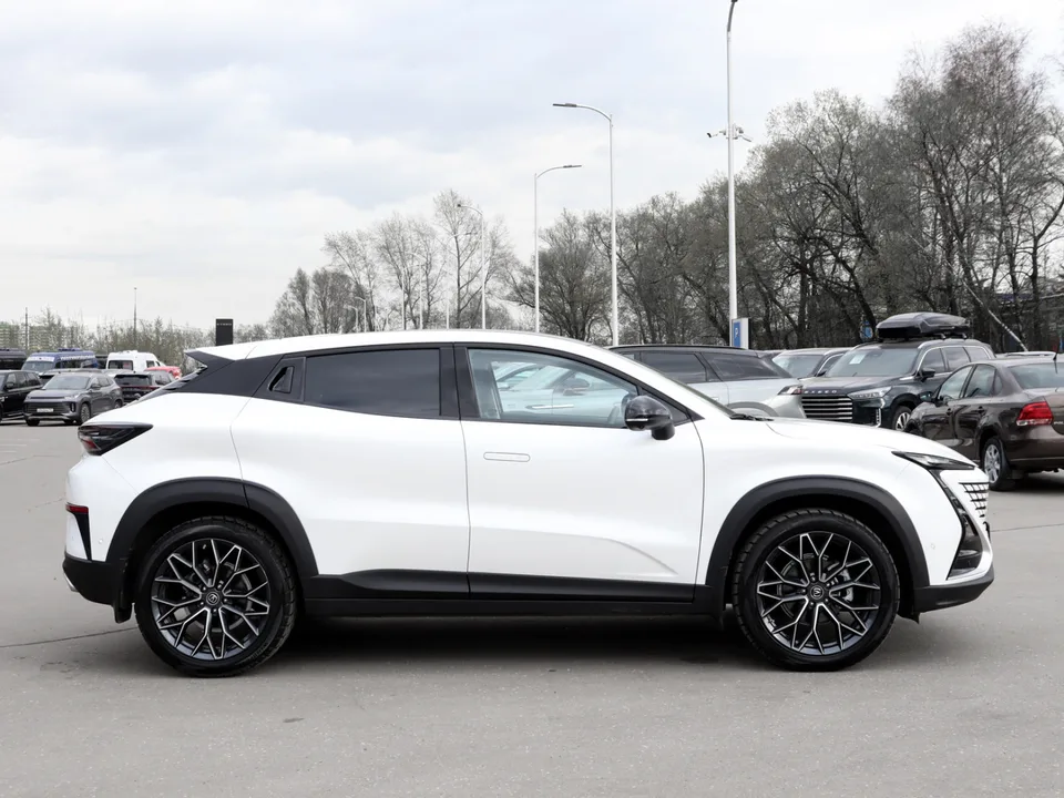 Changan UNI-T 2023 — миниатюра 4