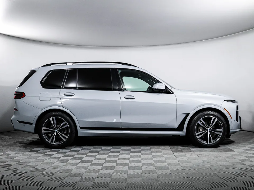 BMW X7 2022 — миниатюра 4