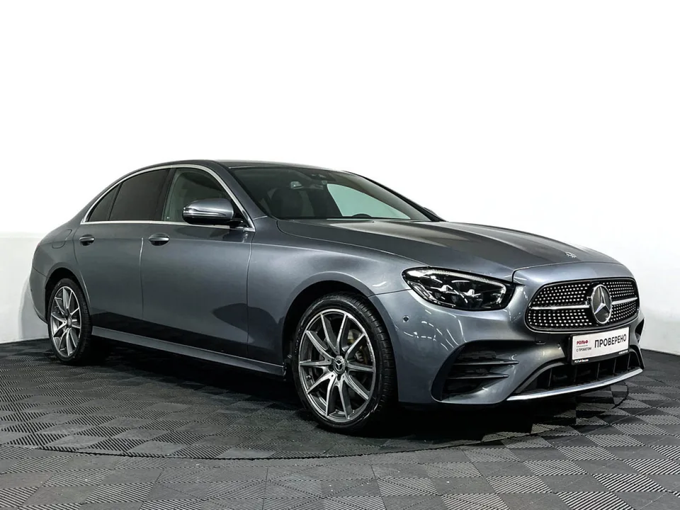 Mercedes-Benz E-Class 2022 — миниатюра 3