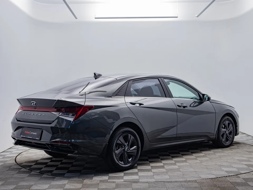 Hyundai Elantra 2022 — миниатюра 2