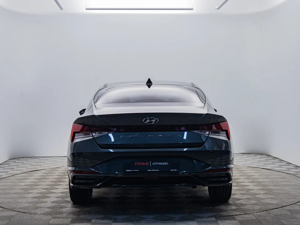 Hyundai Elantra 2022 — миниатюра 4