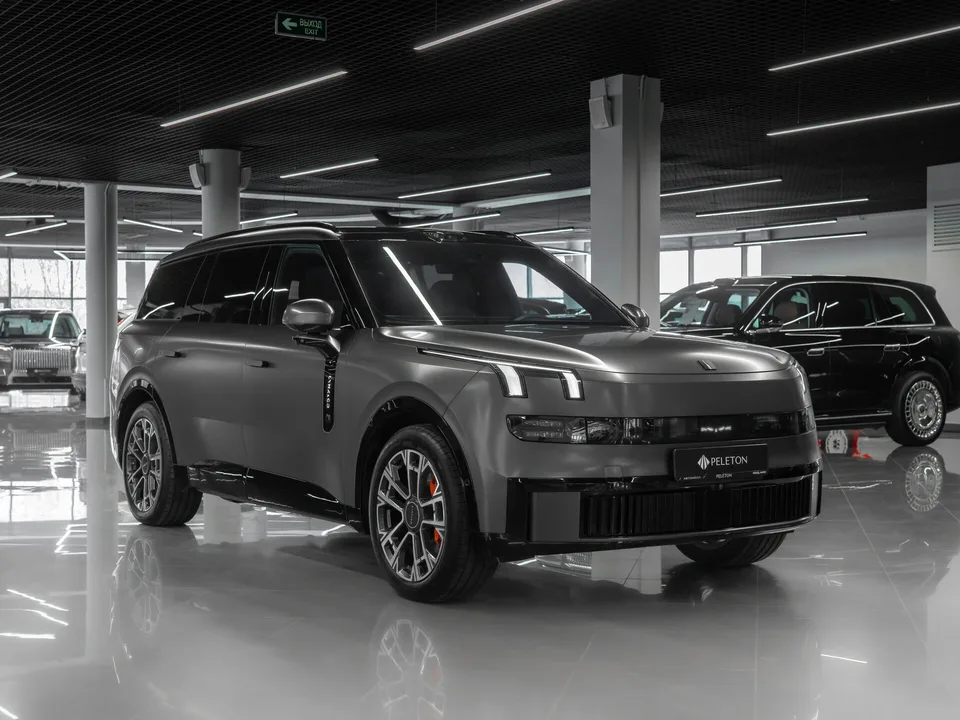 Lynk & Co 900 2025 — миниатюра 2