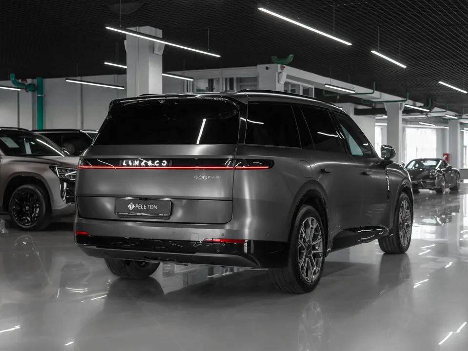 Lynk & Co 900 2025 — миниатюра 5