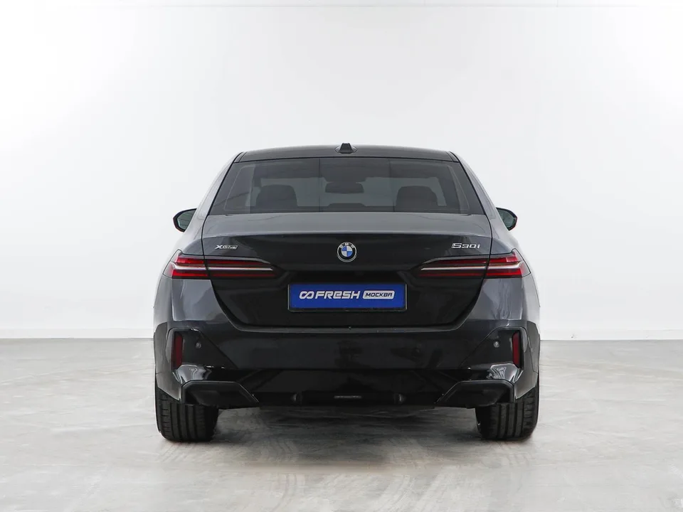 BMW 5 Series 2023 — миниатюра 4