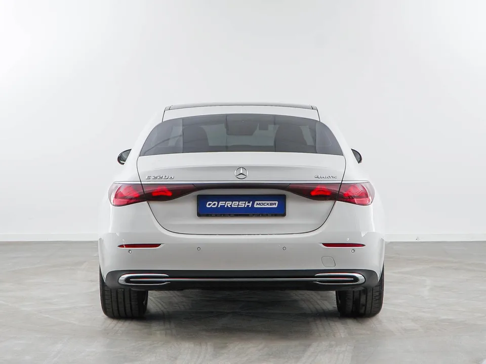 Mercedes-Benz E-Class 2024 — миниатюра 4
