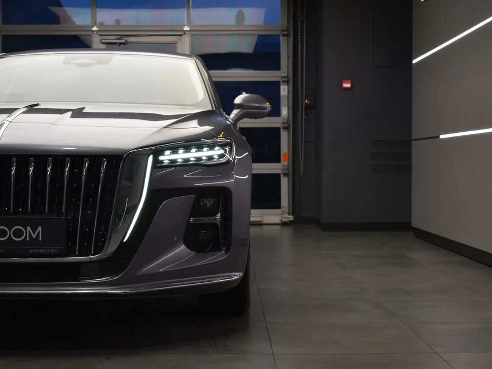 Hongqi H5 2024 — миниатюра 3