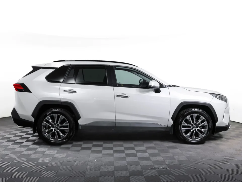 Toyota RAV4 2022 — миниатюра 4