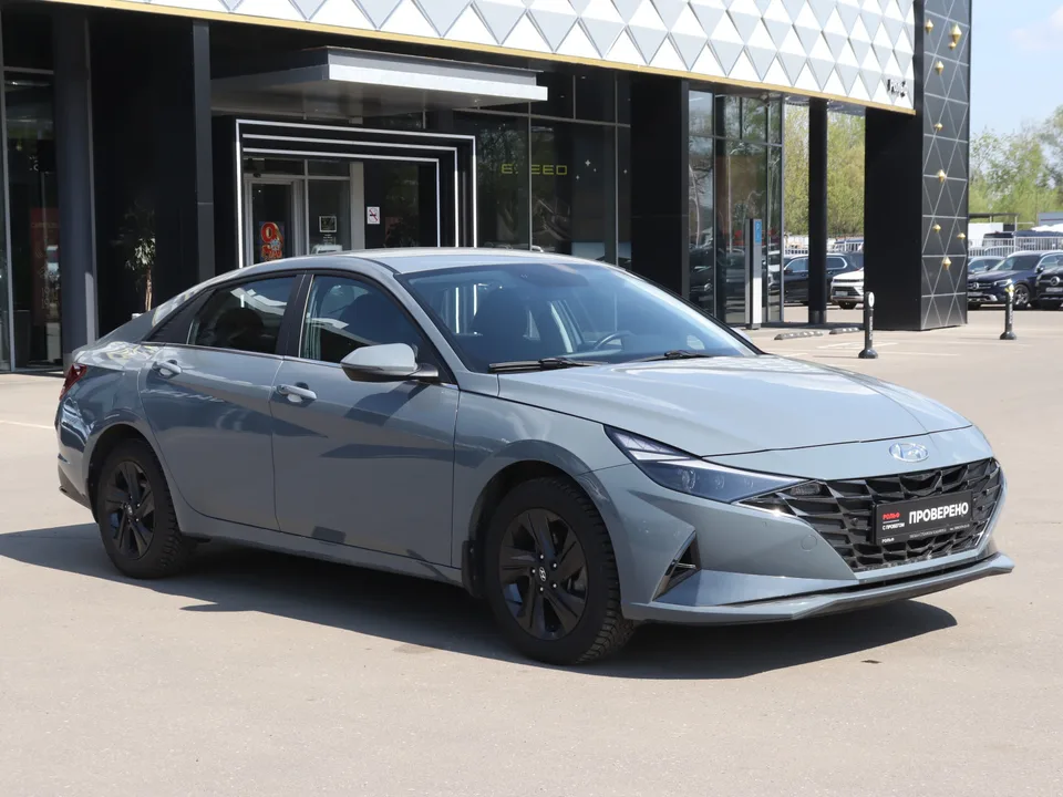 Hyundai Elantra 2022 — миниатюра 3