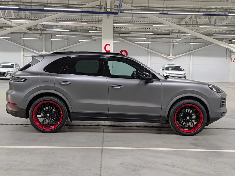 Porsche Cayenne 2024 — миниатюра 4