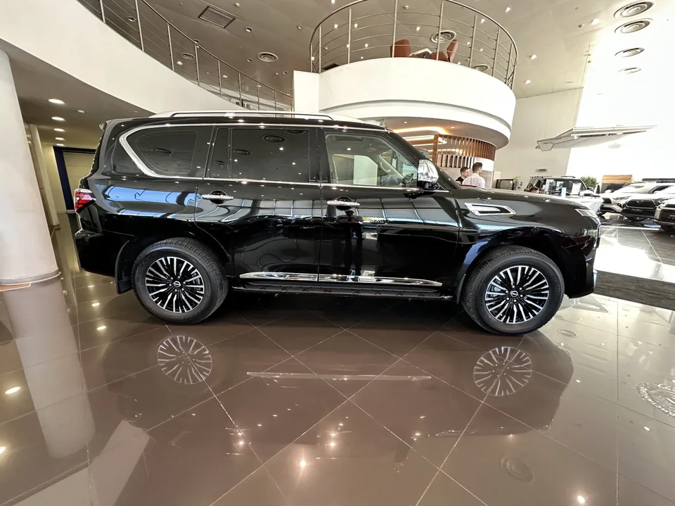Nissan Patrol 2022 — миниатюра 2