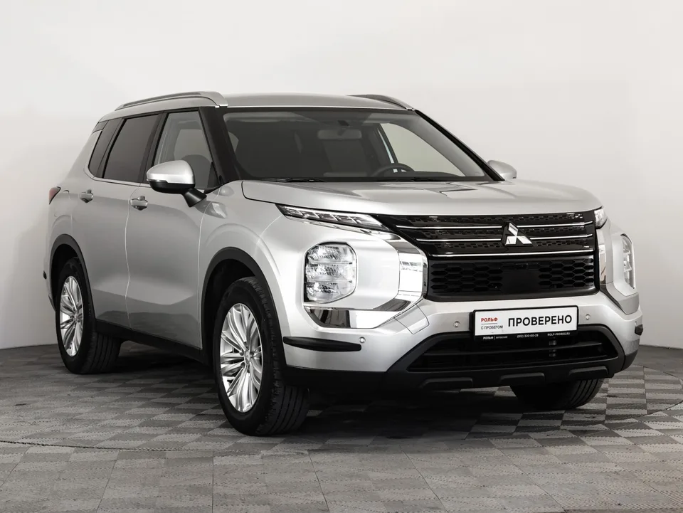 Mitsubishi Outlander 2022 — миниатюра 5