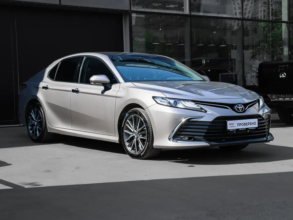 Toyota Camry 2022 — миниатюра 3