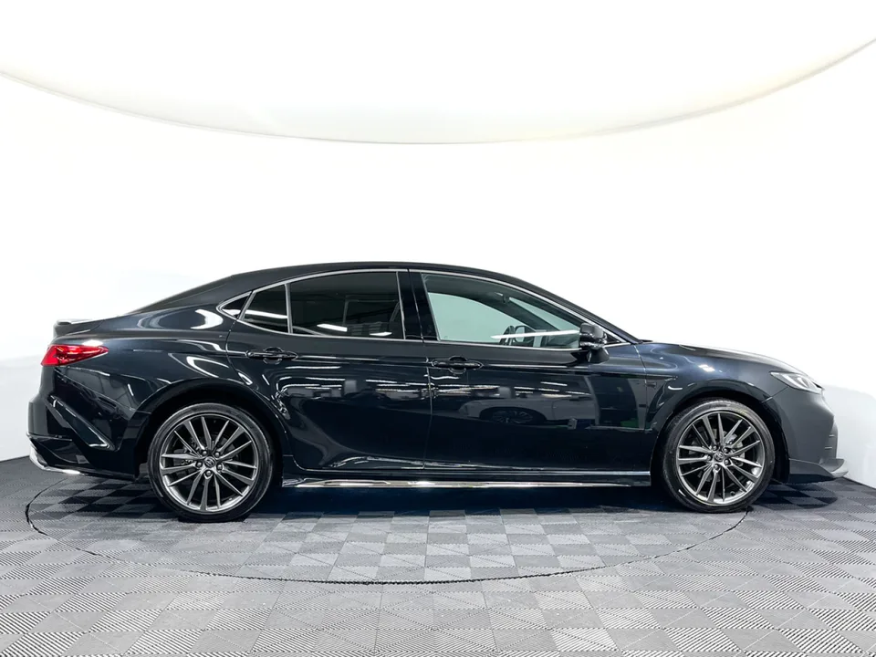 Toyota Camry 2024 — миниатюра 4