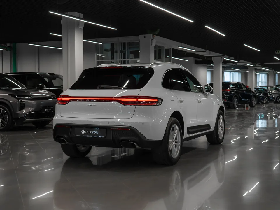Porsche Macan 2023 — миниатюра 5