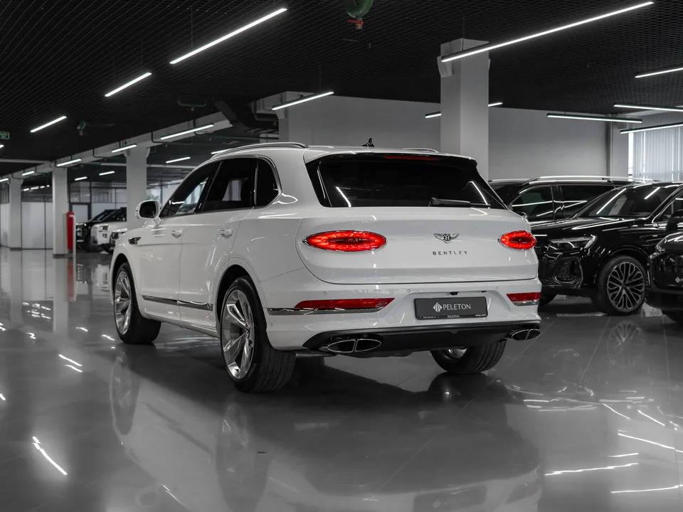 Bentley Bentayga 2024 — миниатюра 4