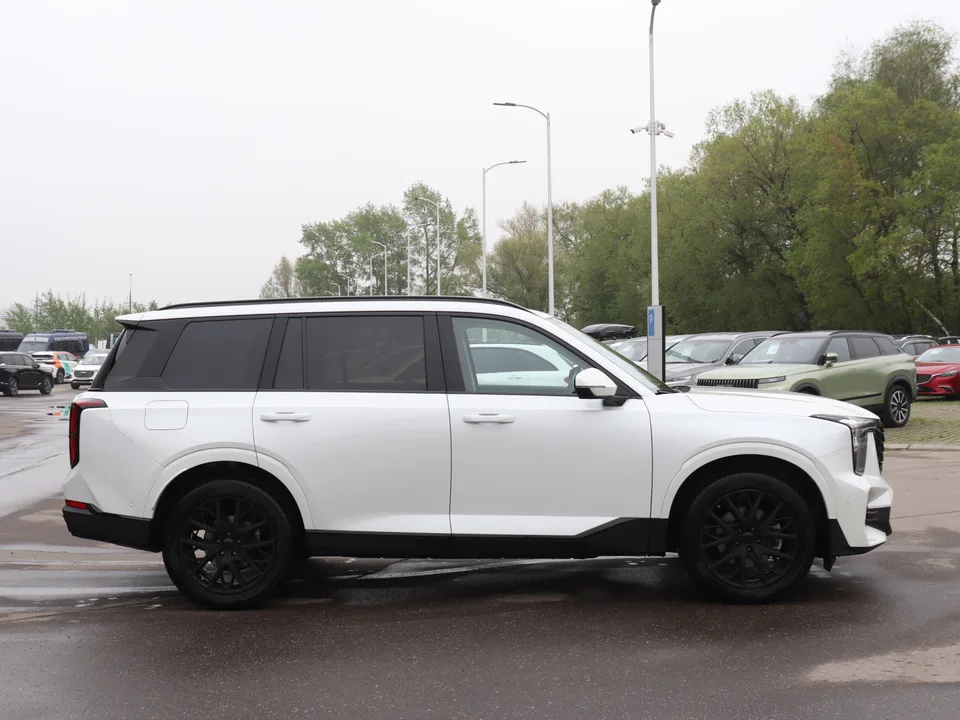 GAC Trumpchi GS8 2023 — миниатюра 4