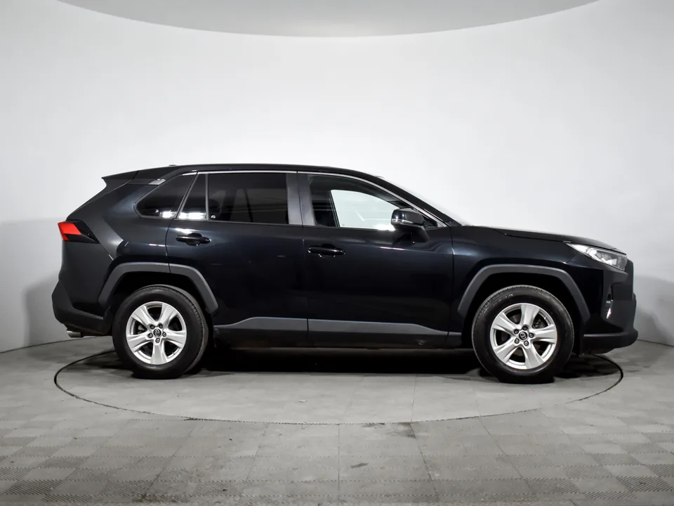 Toyota RAV4 2022 — миниатюра 4