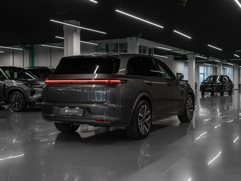 Li Xiang L7 2023 — миниатюра 5