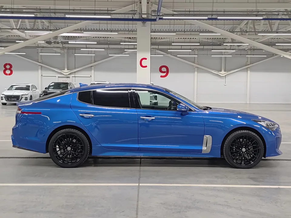 Kia Stinger 2022 — миниатюра 2