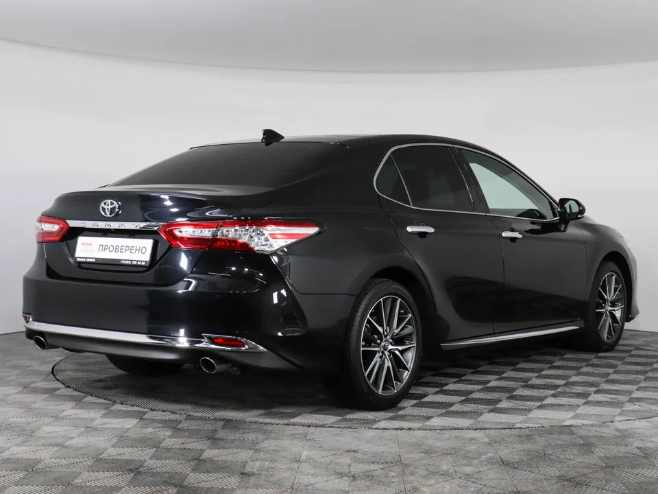 Toyota Camry 2023 — миниатюра 2