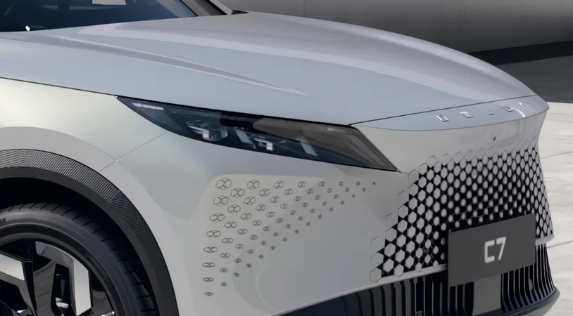Omoda C7 Актив 2025 — миниатюра 2