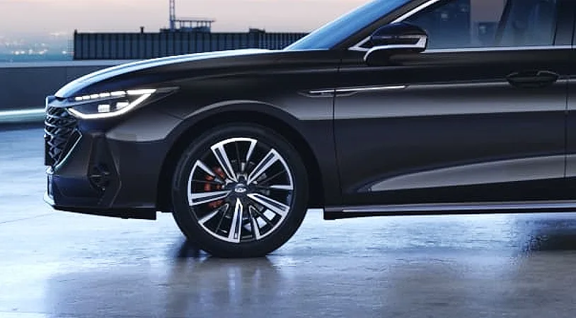 Chery Arrizo 8 Ультра чёрный 2025 — миниатюра 3