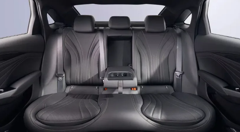 Geely Preface Флагман 2026 — миниатюра 3