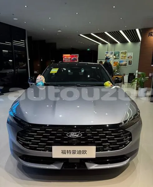 Ford Mondeo 2025 — миниатюра 2