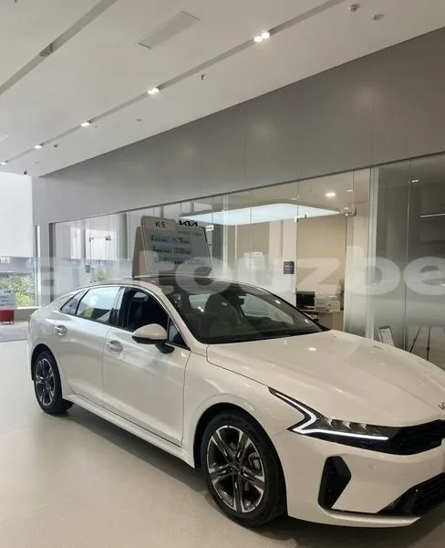 Kia K5 2025 — фото 1, купить с доставкой в Москву